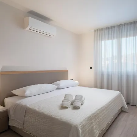 Prestige 2 Trogir