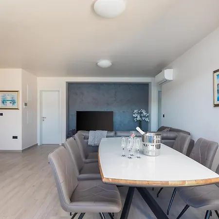 Prestige 2 Apartment *