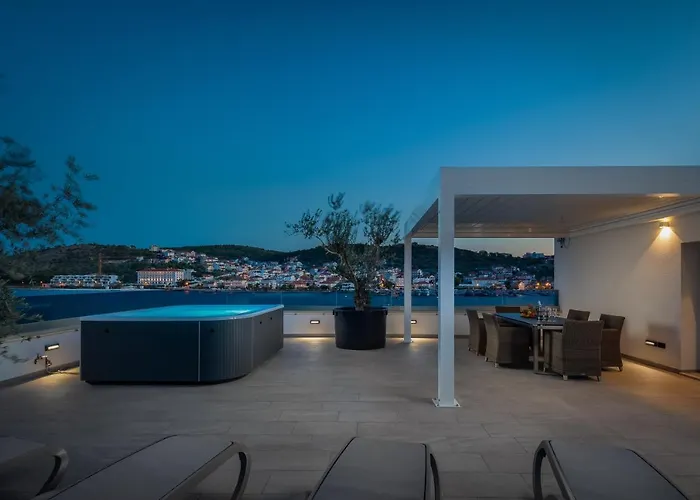 Prestige 2 * Trogir