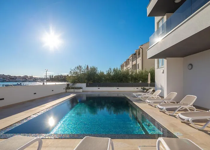 Prestige 2 * Trogir