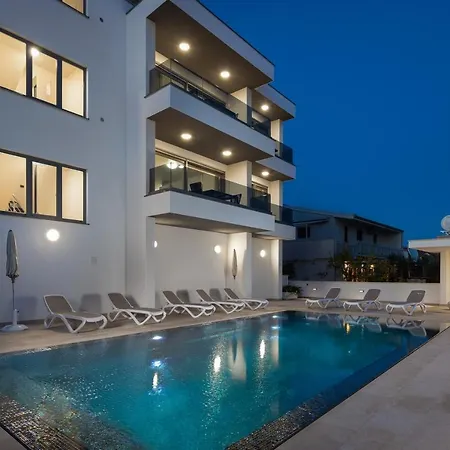 Prestige 2 Apartament *
